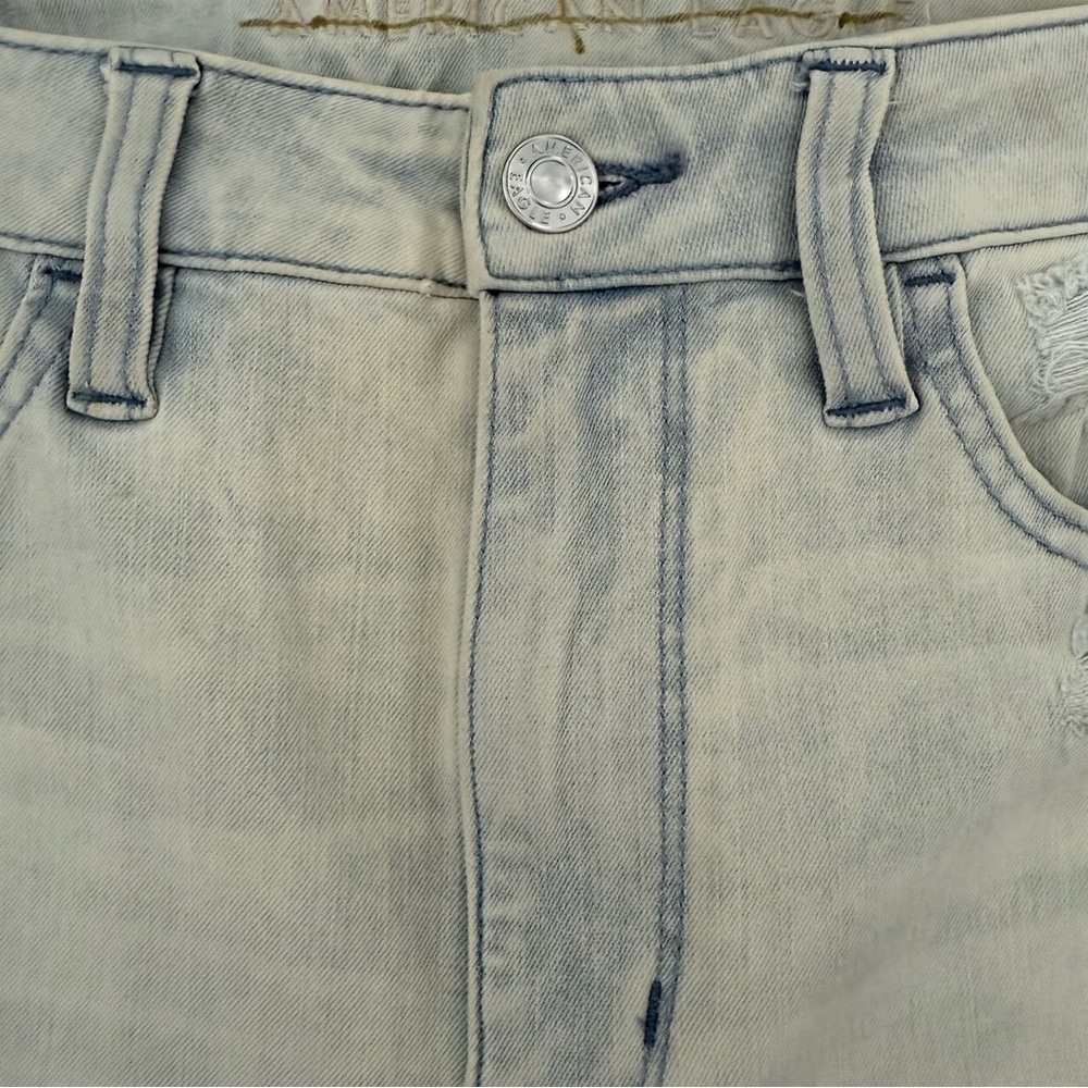 Women’s American Eagle Super Hi-Rise Distressed Light Wash Jeggings Size 4 - Picture 3 of 16